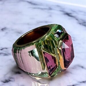 Swarovski Ring Chroma Cocktail Ring size 52  US 6 Green Purple Iridescent